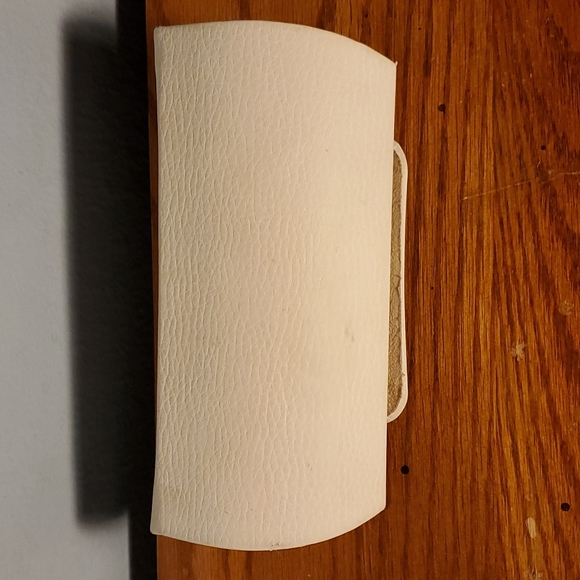 Michael Kors Sunglass Case - Picture 4 of 4